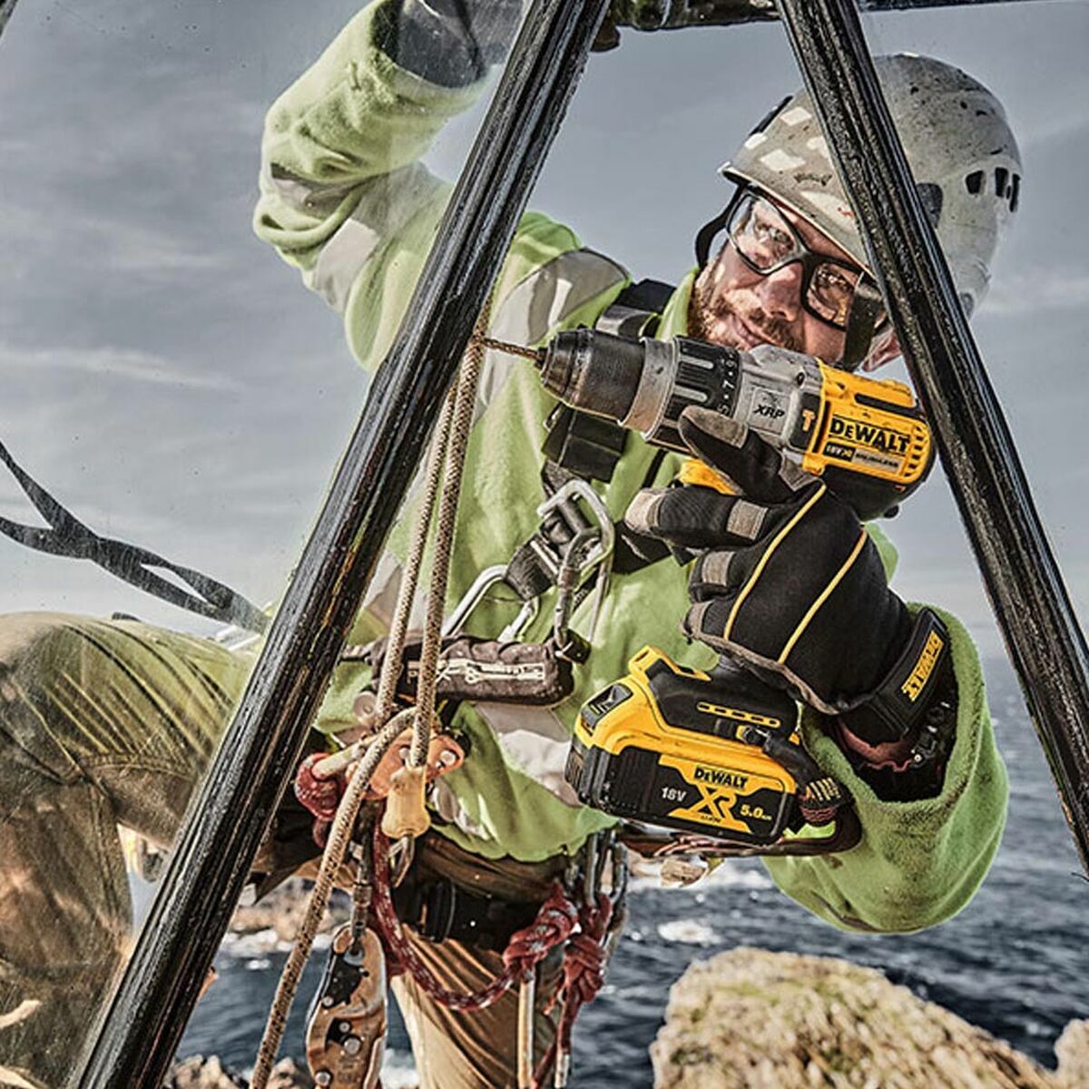 V10H5B6437BF02F7CD59FD94FAF4BF068DD4R6898148P6