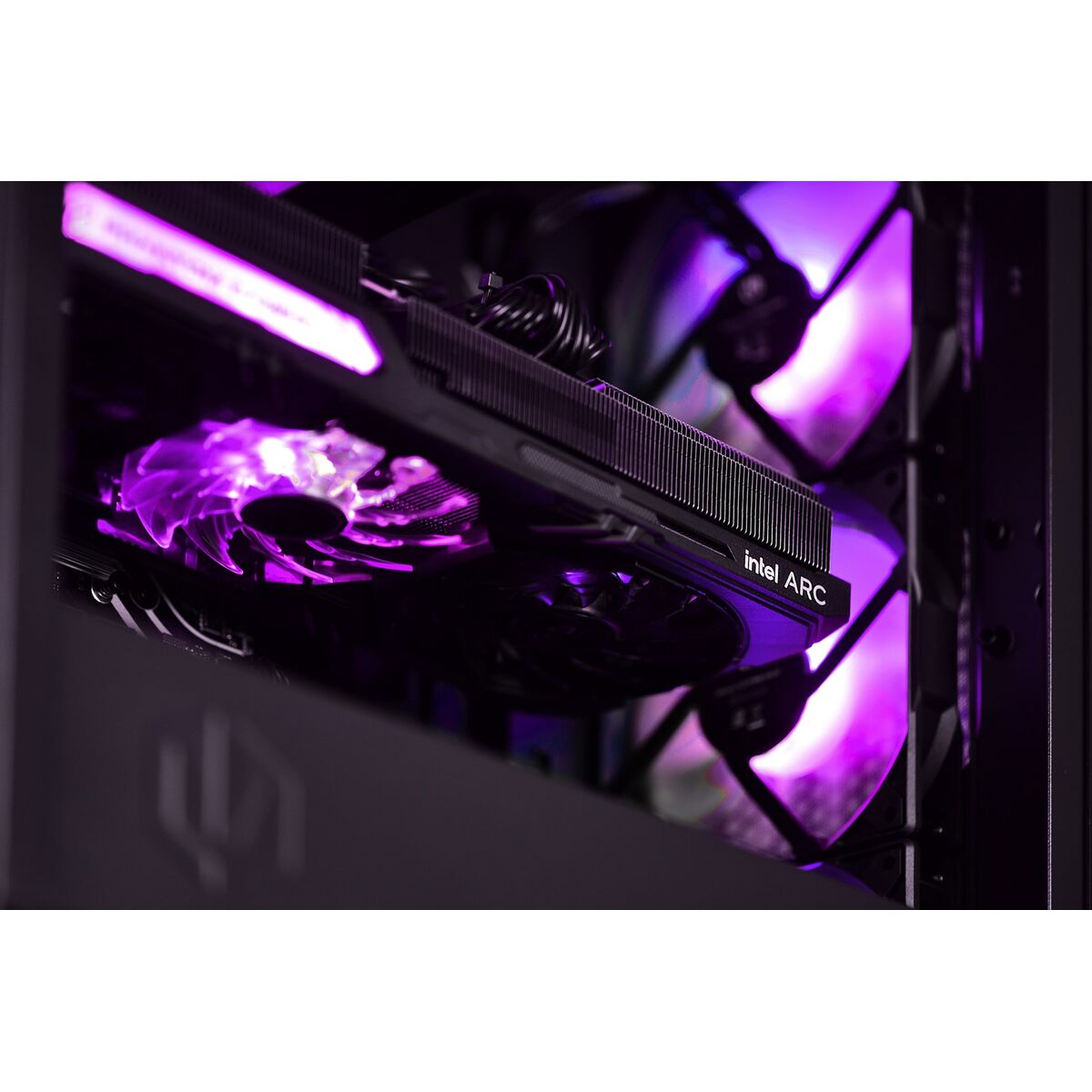 V28HD0F855052224DB7884F99EFA13BADD8CR7029153P5