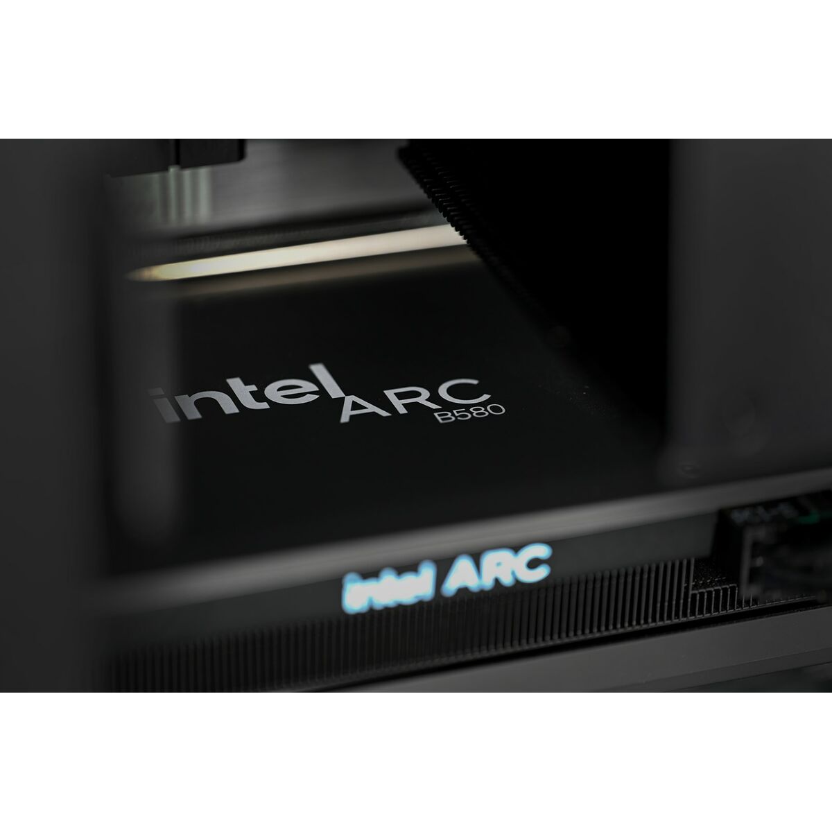 V3H0E5C6D1FCBDC2DA71DA928A2D9FBEF4FR5621475P8